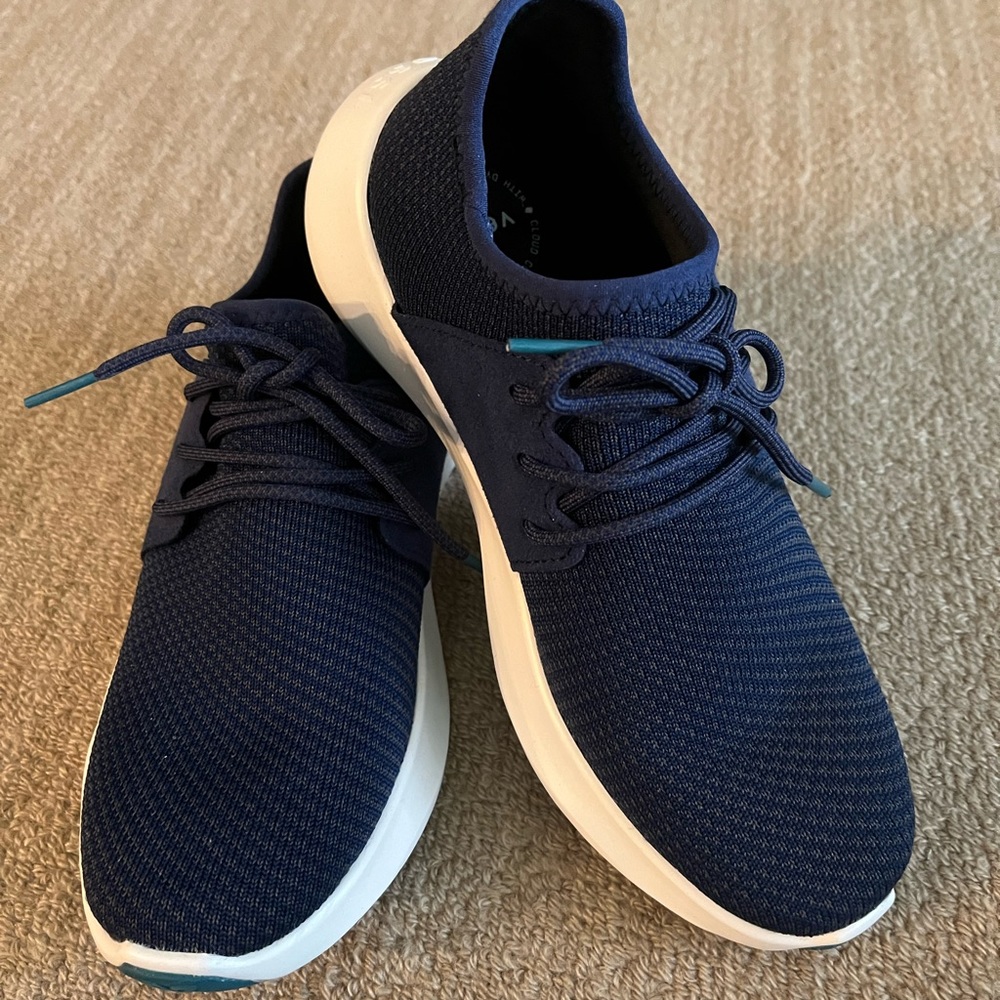 Vessi Every Day Classic Sneakers Size 7 NEW!!
